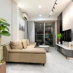 Midtown Premium Apartments